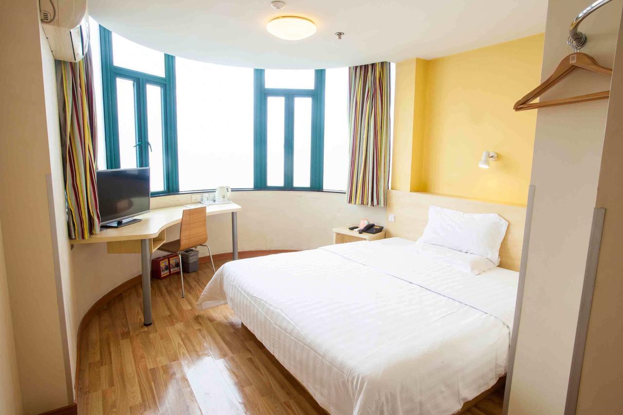 7Days Inn Dongguan Conference & Exhibition Center Quarto foto