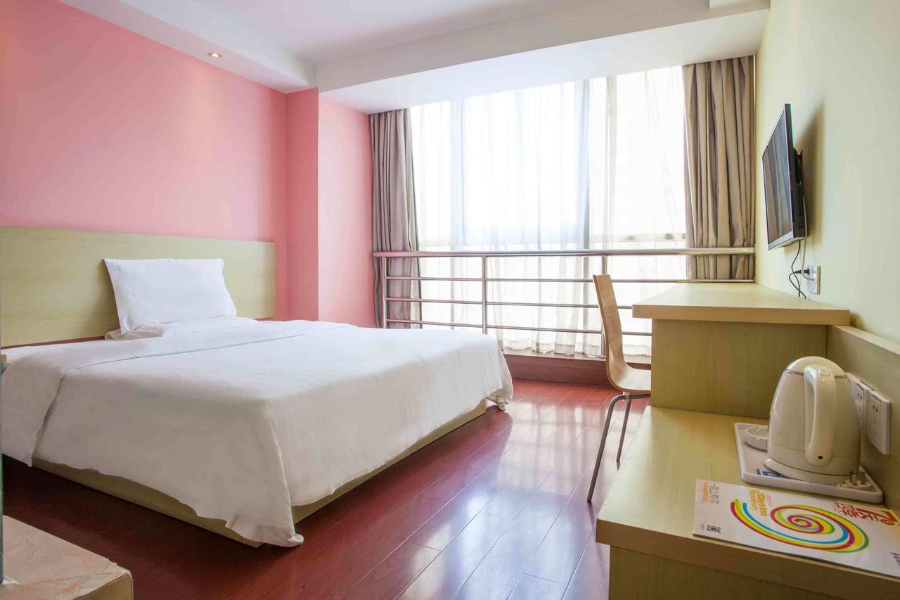 7Days Inn Dongguan Conference & Exhibition Center Quarto foto