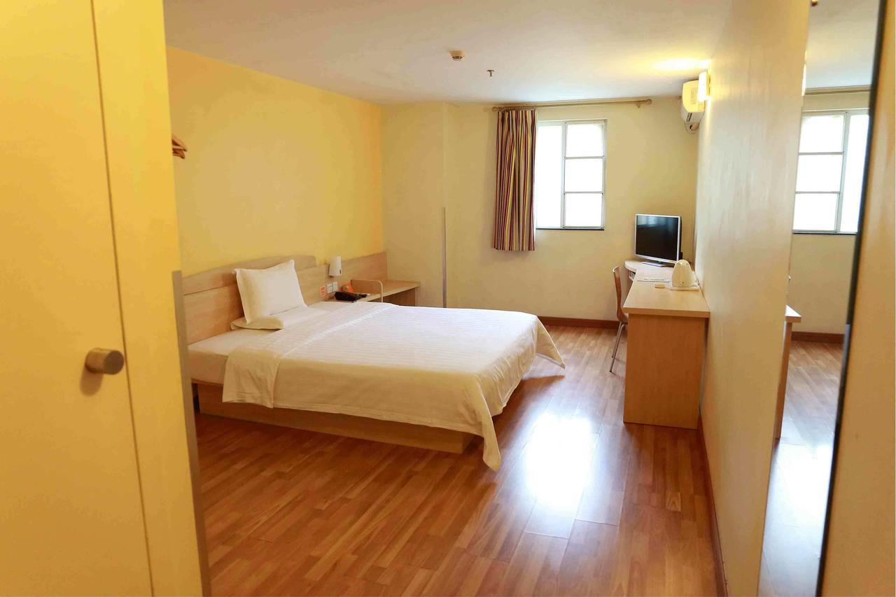 7Days Inn Dongguan Conference & Exhibition Center Quarto foto